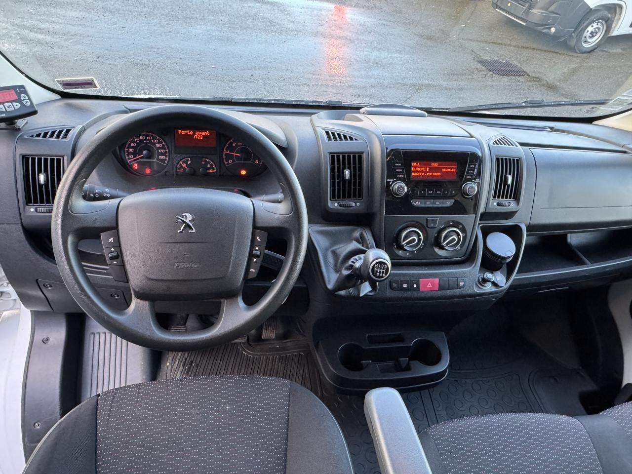 PEUGEOT Boxer Asphalt 330 L2H2 2.2 BlueHDi S&S - 140 ch Fourgon Tolé Frigorifique - Цельнометаллический фургон: фото 5 PEUGEOT Boxer Asphalt 330 L2H2 2.2 BlueHDi S&S - 140 ch Fourgon Tolé Frigorifique - Цельнометаллический фургон: фото 5