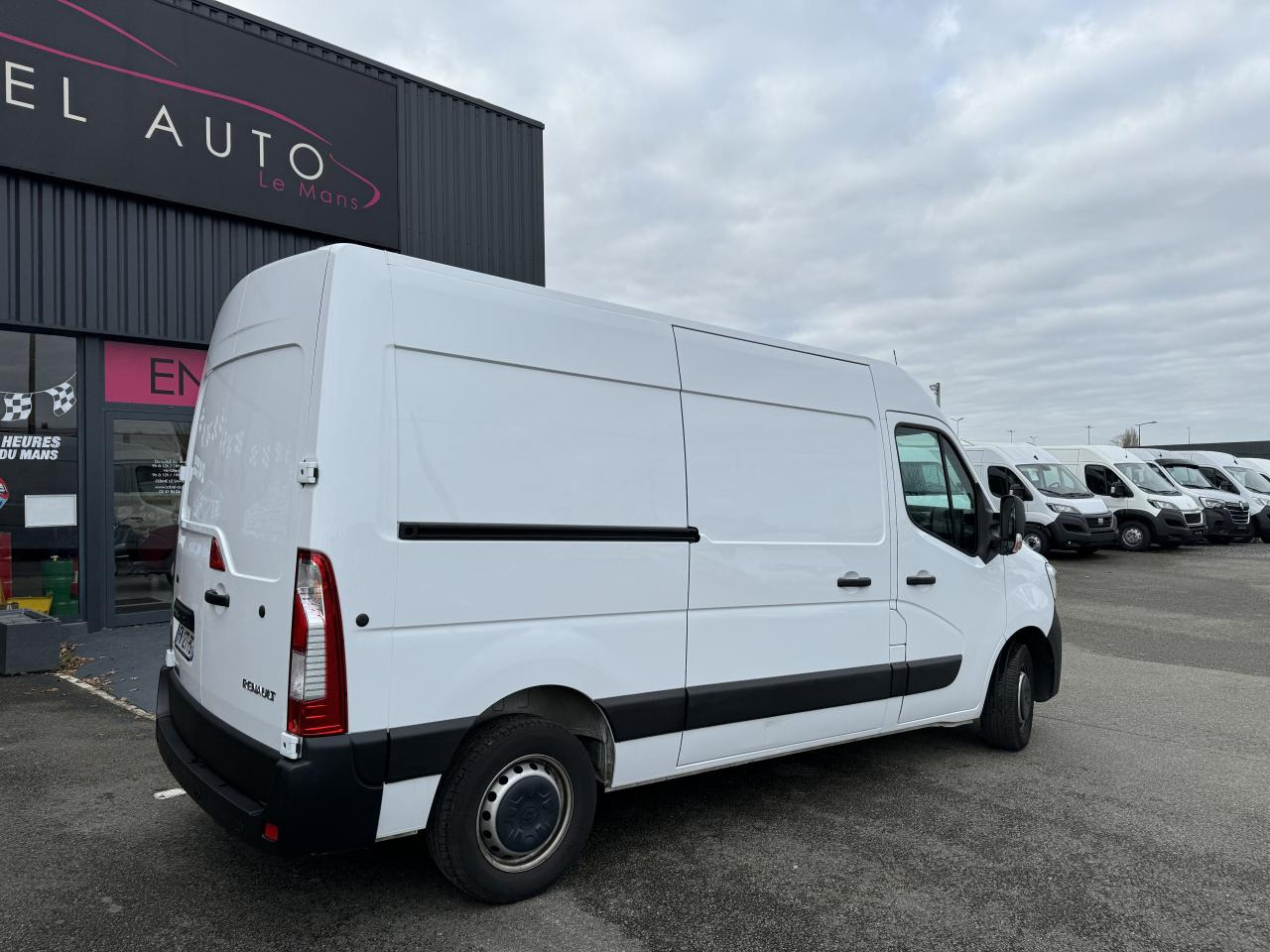 RENAULT MASTER 3T3 L2H2 2.3 DCI 135CH CONFORT - Цельнометаллический фургон: фото 5 RENAULT MASTER 3T3 L2H2 2.3 DCI 135CH CONFORT - Цельнометаллический фургон: фото 5