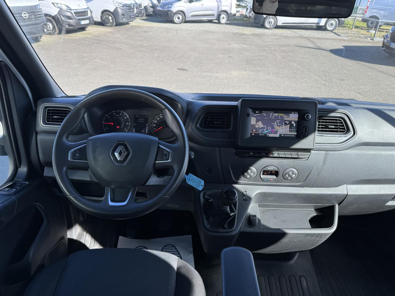 RENAULT MASTER 3T5 BENNE + COFFRE RJ DOUBLE CABINE 6 PL 2.3 DCI 130 CH CONFORT + GPS + REGUL + CLIM - Малотоннажный самосвал: фото 3 RENAULT MASTER 3T5 BENNE + COFFRE RJ DOUBLE CABINE 6 PL 2.3 DCI 130 CH CONFORT + GPS + REGUL + CLIM - Малотоннажный самосвал: фото 3