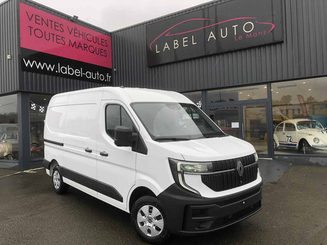 RENAULT MASTER EXTRA 3T5 L2H2 2.0 BLUE DCI 150 CH TRACTION - Цельнометаллический фургон: фото 1 RENAULT MASTER EXTRA 3T5 L2H2 2.0 BLUE DCI 150 CH TRACTION - Цельнометаллический фургон: фото 1