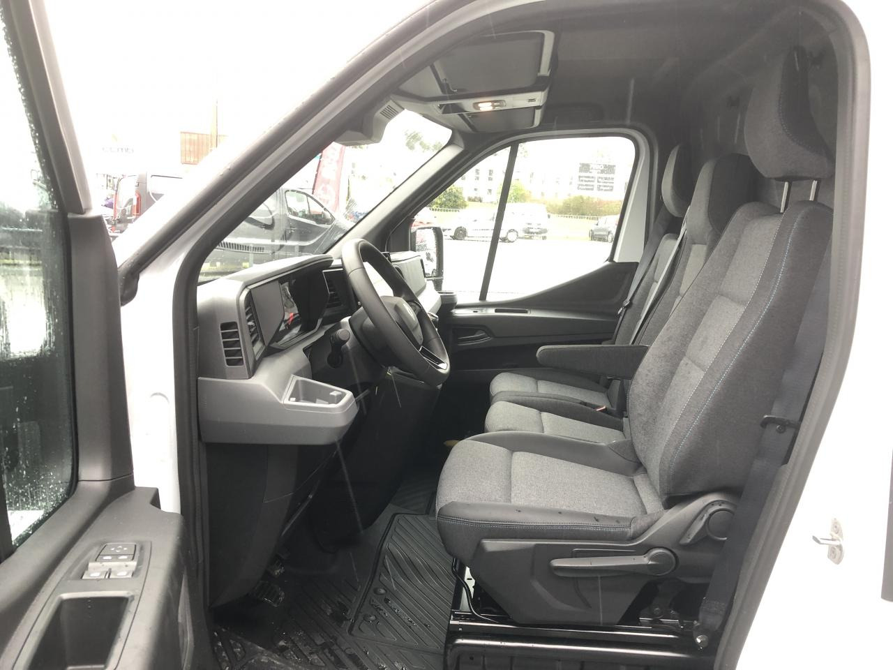 RENAULT Master Advance 3t3 L2H2 2.0 Blue dCi - 130 2025 IV FOURGON Fourgon L2H2 Traction - Цельнометаллический фургон: фото 5 RENAULT Master Advance 3t3 L2H2 2.0 Blue dCi - 130 2025 IV FOURGON Fourgon L2H2 Traction - Цельнометаллический фургон: фото 5