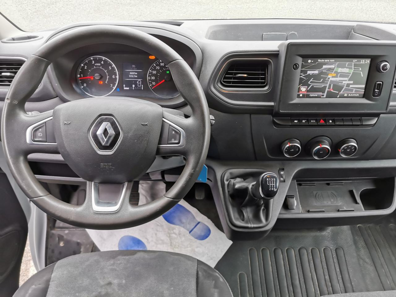 RENAULT Master Confort F3300 L2H2 2.3 dCi - 135  III CABINE APPROFONDIE Cabine approfondie L2H2 Traction PHA - Цельнометаллический фургон: фото 4 RENAULT Master Confort F3300 L2H2 2.3 dCi - 135  III CABINE APPROFONDIE Cabine approfondie L2H2 Traction PHA - Цельнометаллический фургон: фото 4