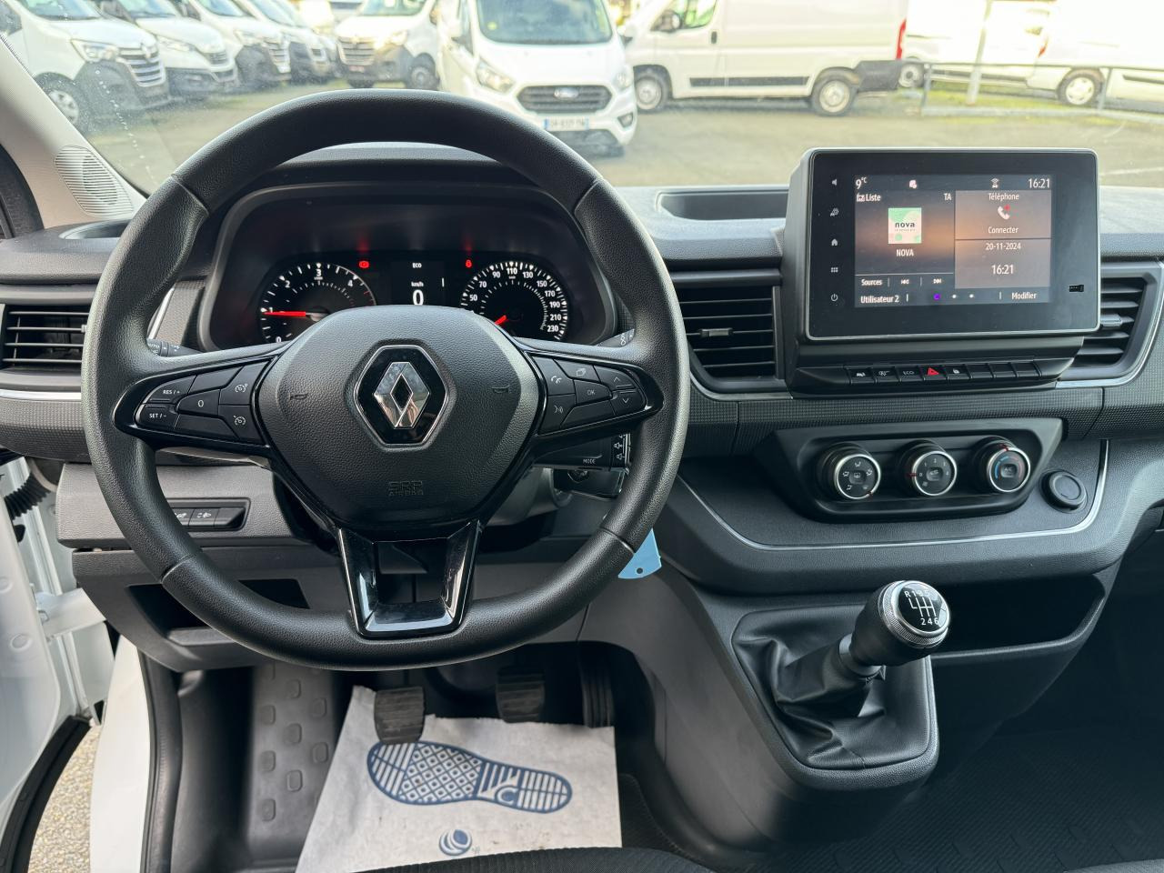 RENAULT TRAFIC L2H1 2.0 DCI 130CH GRAND CONFORT - Цельнометаллический фургон: фото 4 RENAULT TRAFIC L2H1 2.0 DCI 130CH GRAND CONFORT - Цельнометаллический фургон: фото 4