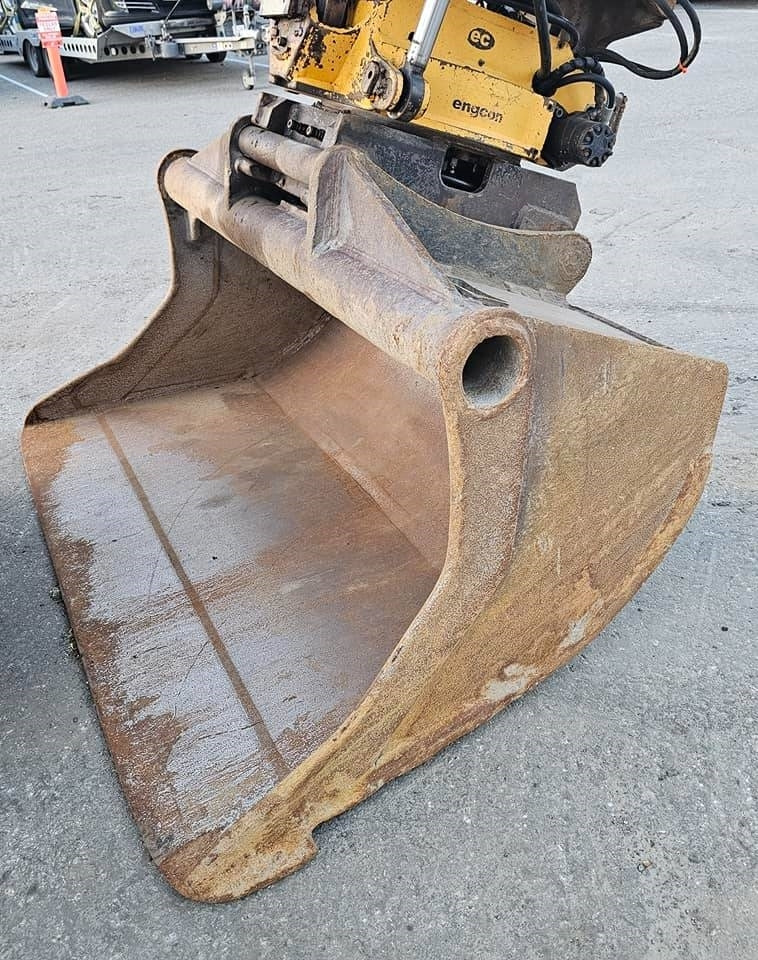 Гусеничный экскаватор Hitachi ZX 210 LC-3: фото 20