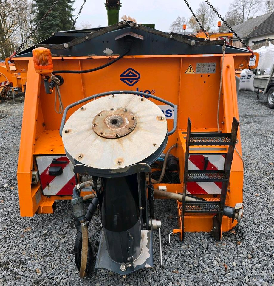 Epoke SH3101 Salzstreuer 1,3m3 Salzsilo passend für Multicar Tremo Lindner Winterdienst Aufbaustreuer Streuautomat Schmidt Küpper-Weisser - Разбрасыватель песка/ Соли: фото 5 Epoke SH3101 Salzstreuer 1,3m3 Salzsilo passend für Multicar Tremo Lindner Winterdienst Aufbaustreuer Streuautomat Schmidt Küpper-Weisser - Разбрасыватель песка/ Соли: фото 5