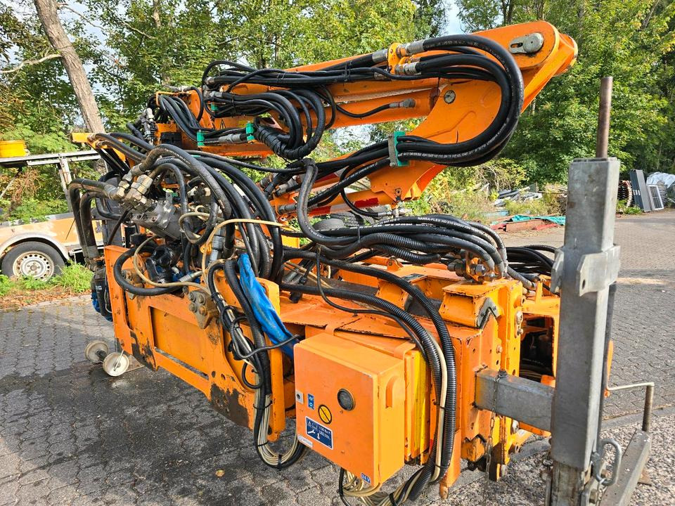 Mulag MFK 600 Mähausleger mit Randstreifenmäher MRF 350 Böschungsmäher Böschungsmulcher Hangmäher MKM 700 FME 600 500 - Манипуляторная косилка: фото 5 Mulag MFK 600 Mähausleger mit Randstreifenmäher MRF 350 Böschungsmäher Böschungsmulcher Hangmäher MKM 700 FME 600 500 - Манипуляторная косилка: фото 5