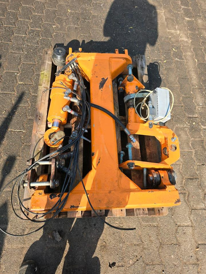 Mulag Torsionsrahmen TR Unimog 405 U300 U 290 300 400 500 Mähausleger Böschungsmäher Böschungsmulcher FME MKM Dücker DUA Achssperre - Манипуляторная косилка: фото 1 Mulag Torsionsrahmen TR Unimog 405 U300 U 290 300 400 500 Mähausleger Böschungsmäher Böschungsmulcher FME MKM Dücker DUA Achssperre - Манипуляторная косилка: фото 1