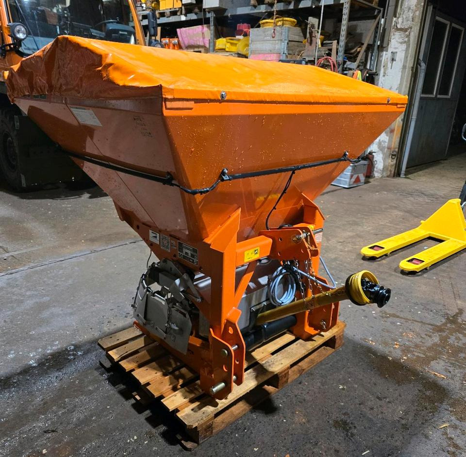 Neuer Amazone E+S 750 Salzstreuer Düngerstreuer Winterdienst Streuautomat Streusilo Solestreuer passend für Traktor Fendt Deutz Claas Case - Разбрасыватель песка/ Соли: фото 3 Neuer Amazone E+S 750 Salzstreuer Düngerstreuer Winterdienst Streuautomat Streusilo Solestreuer passend für Traktor Fendt Deutz Claas Case - Разбрасыватель песка/ Соли: фото 3