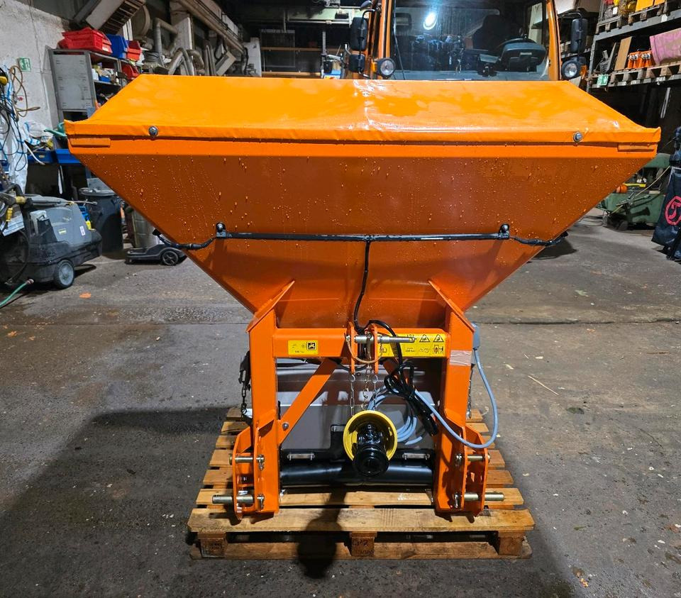 Neuer Amazone E+S 750 Salzstreuer Düngerstreuer Winterdienst Streuautomat Streusilo Solestreuer passend für Traktor Fendt Deutz Claas Case - Разбрасыватель песка/ Соли: фото 2 Neuer Amazone E+S 750 Salzstreuer Düngerstreuer Winterdienst Streuautomat Streusilo Solestreuer passend für Traktor Fendt Deutz Claas Case - Разбрасыватель песка/ Соли: фото 2