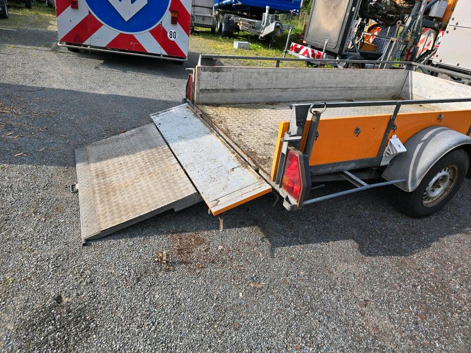 Прицеп 1500kg Tieflader Anhänger Auffahrrampe PKW-Anhänger höhenverstellbare Zugdeichsel mit Wechselzugöse: фото 6