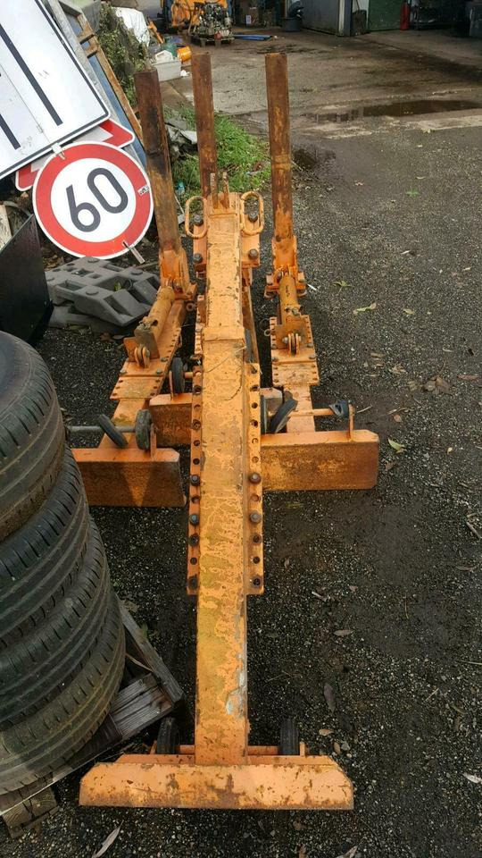 Stützen für Salzstreuer Schmidt Küpper Weisser Epoke Unimog Fendt - Рама/ Шасси для Разбрасывателей песка/ Соли: фото 2 Stützen für Salzstreuer Schmidt Küpper Weisser Epoke Unimog Fendt - Рама/ Шасси для Разбрасывателей песка/ Соли: фото 2
