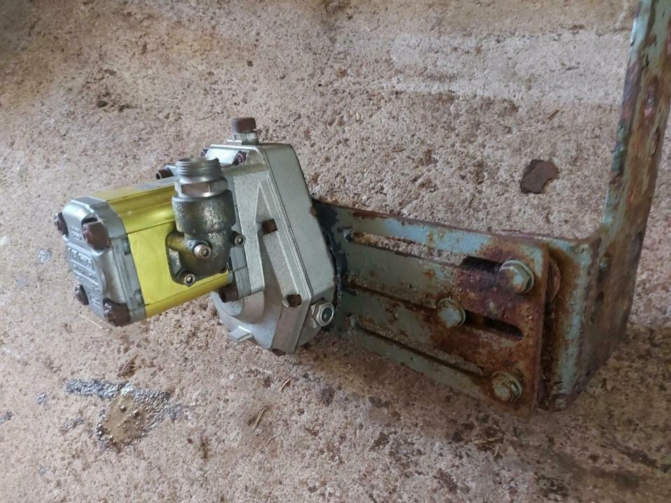 Zapfwellenhydraulikpumpe Hydraulikpumpe Schmidt Salzstreuer SST - Гидравлический насос для Коммунальной и специальной техники: фото 2 Zapfwellenhydraulikpumpe Hydraulikpumpe Schmidt Salzstreuer SST - Гидравлический насос для Коммунальной и специальной техники: фото 2