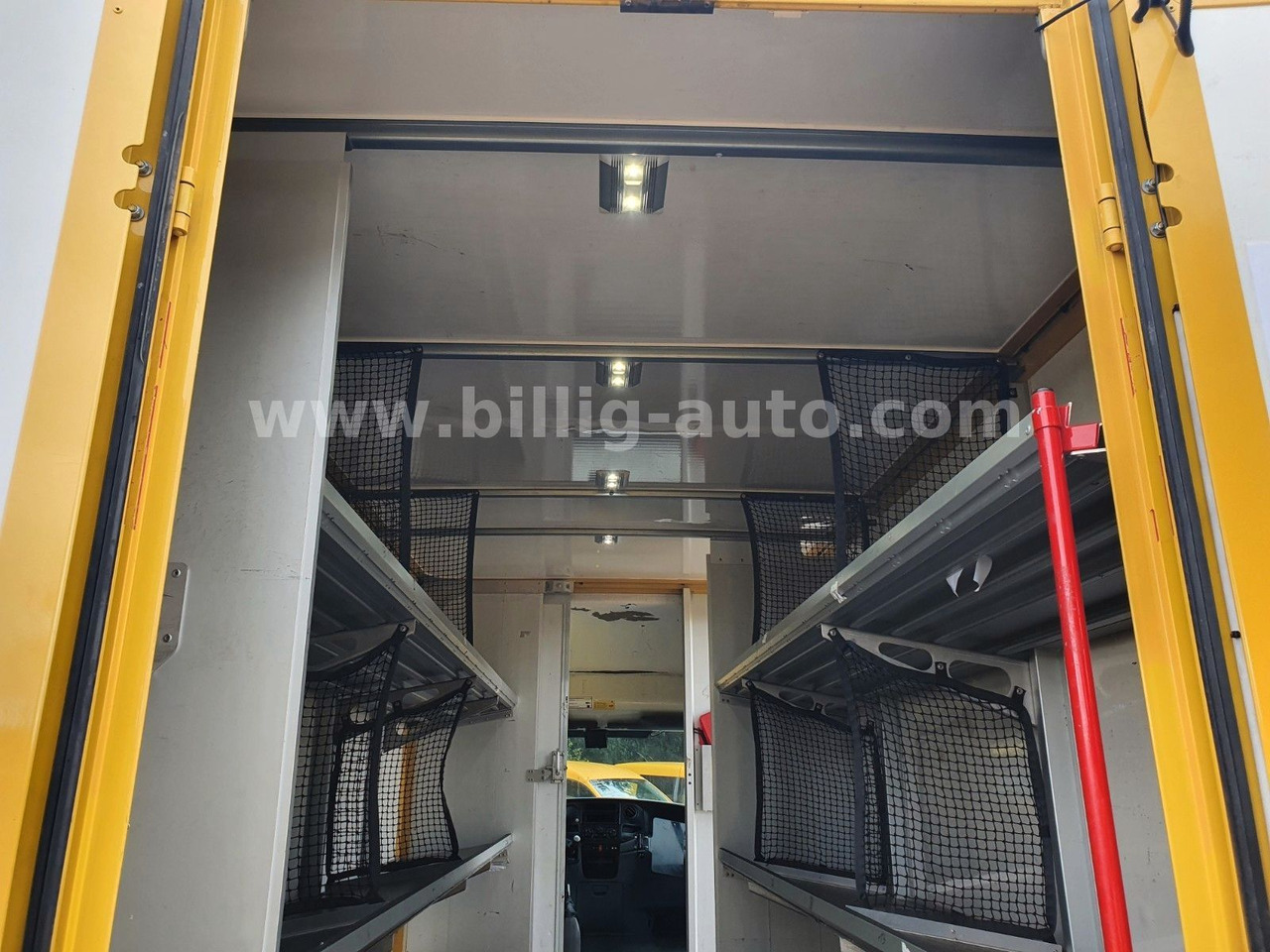 Iveco Daily Koffer Kasten Integralkoffer Automatik - Малотоннажный фургон: фото 3 Iveco Daily Koffer Kasten Integralkoffer Automatik - Малотоннажный фургон: фото 3