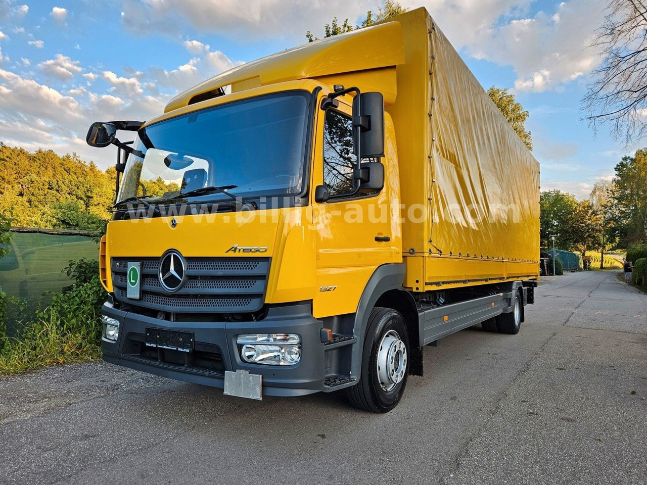 Mercedes-Benz Atego 1327 L * BREMS/SPUR-ASS*DIFF.*LBW*AHK*7.2m - Грузовик с закрытым кузовом: фото 1 Mercedes-Benz Atego 1327 L * BREMS/SPUR-ASS*DIFF.*LBW*AHK*7.2m - Грузовик с закрытым кузовом: фото 1