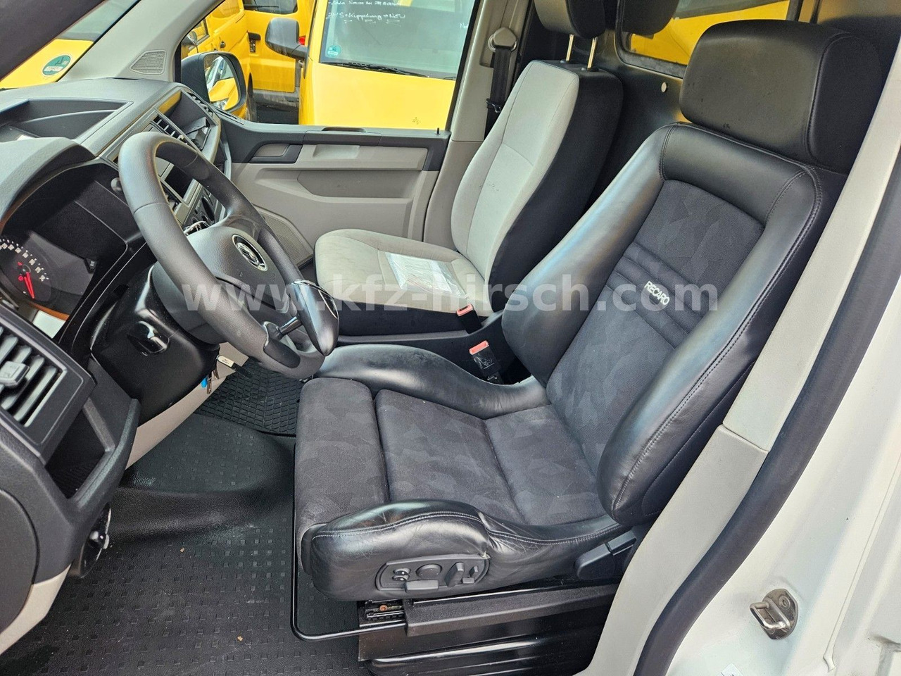 Volkswagen T6 Automatik/ DSG Sortimo Stdhzg Behindertenger. - Пассажирский фургон: фото 5 Volkswagen T6 Automatik/ DSG Sortimo Stdhzg Behindertenger. - Пассажирский фургон: фото 5