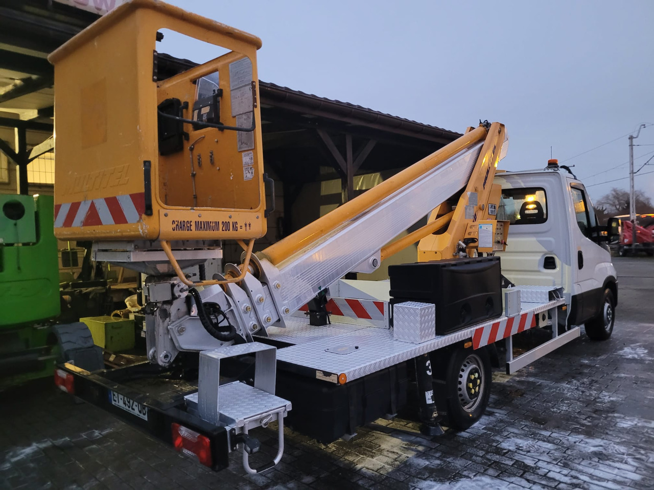 Multitel MT 202DS - Грузовик с подъемником: фото 3 Multitel MT 202DS - Грузовик с подъемником: фото 3