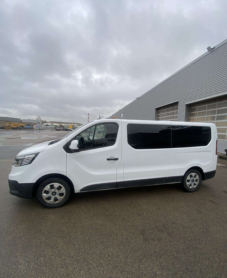 Renault Trafic - Микроавтобус, Пассажирский фургон: фото 2 Renault Trafic - Микроавтобус, Пассажирский фургон: фото 2