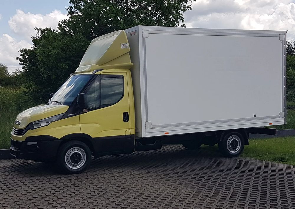 Iveco Daily 8EP KONTENER 4,14x2,21x2,20 KLIMA MANUAL KRAJOWY DMC 3500KG - Малотоннажный фургон: фото 2 Iveco Daily 8EP KONTENER 4,14x2,21x2,20 KLIMA MANUAL KRAJOWY DMC 3500KG - Малотоннажный фургон: фото 2