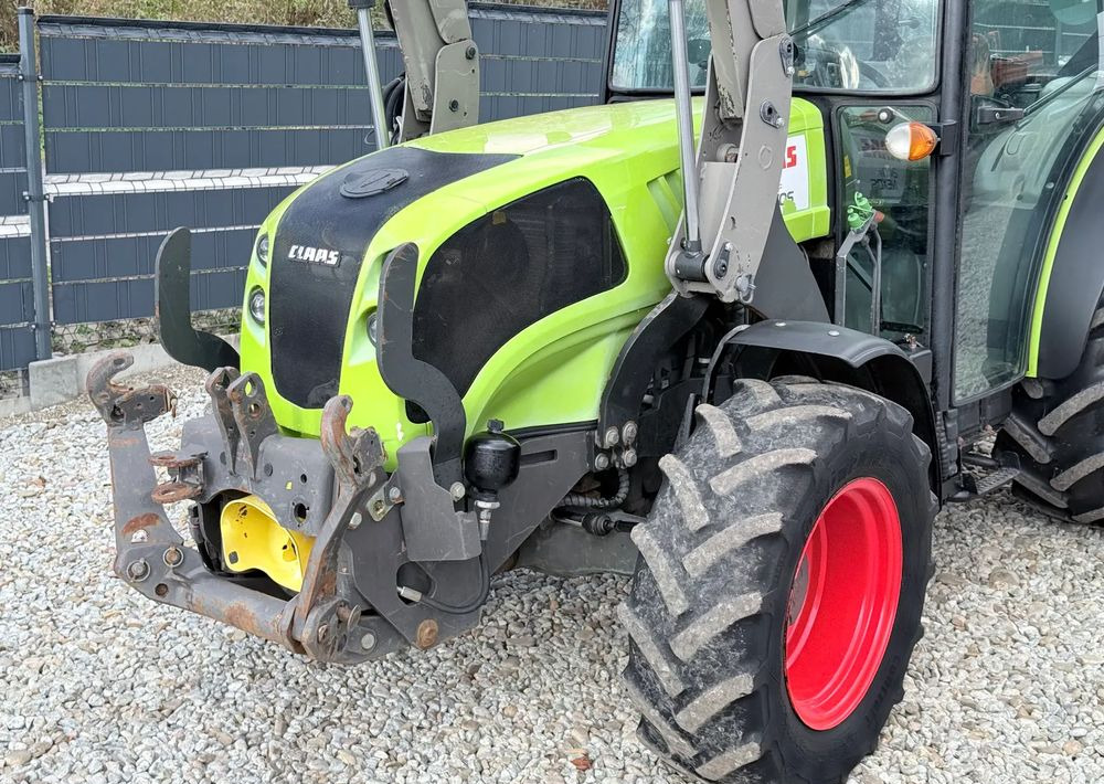 Claas * Ciągnik Traktor CLAAS 240 F NEXOS * 4x4 * Sadowniczy * Tur MX F304 * TUZ * Wałek WOM - Трактор: фото 4 Claas * Ciągnik Traktor CLAAS 240 F NEXOS * 4x4 * Sadowniczy * Tur MX F304 * TUZ * Wałek WOM - Трактор: фото 4