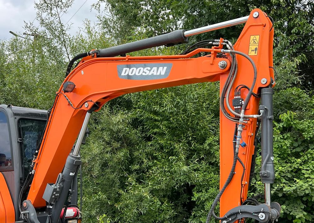 Doosan DOOSAN DX57W *ROTOTILT* 2200 Motogodzin JAK NOWA KOPARKA KOŁOWA STAN PERFEKCYJNY SPROWADZONA - Колёсный экскаватор: фото 4 Doosan DOOSAN DX57W *ROTOTILT* 2200 Motogodzin JAK NOWA KOPARKA KOŁOWA STAN PERFEKCYJNY SPROWADZONA - Колёсный экскаватор: фото 4