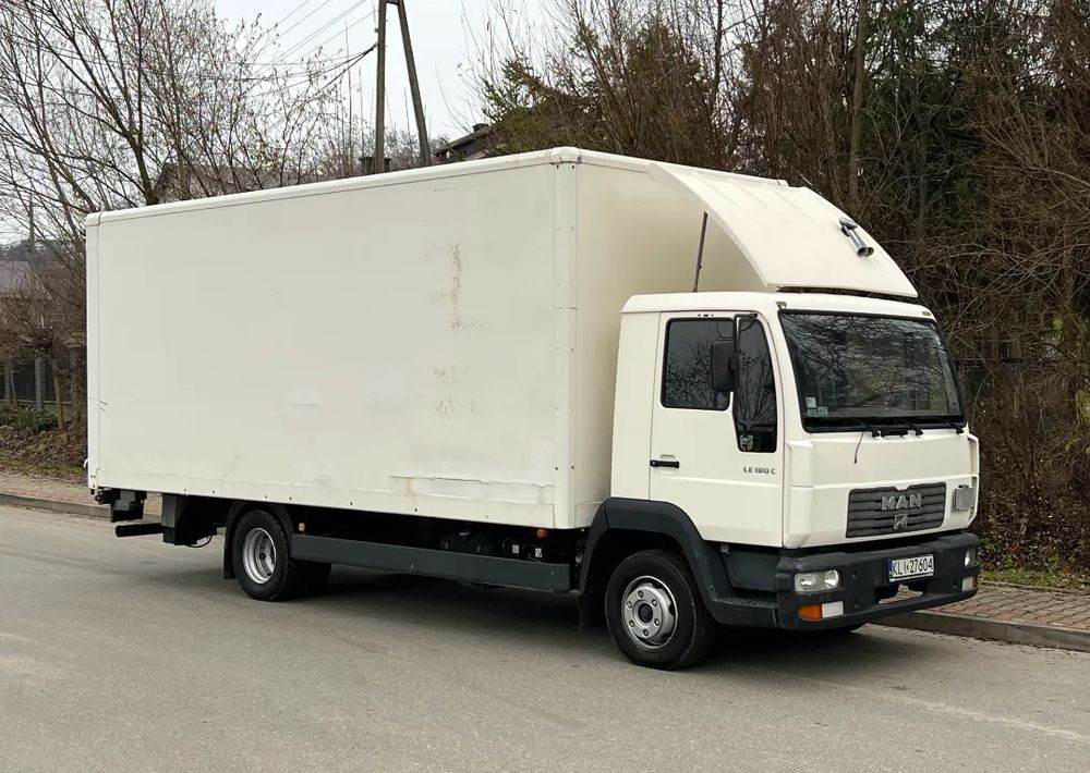 MAN MAN 8-180 KONTENER WINDA ZAŁADOWCZA - Грузовик с закрытым кузовом: фото 2 MAN MAN 8-180 KONTENER WINDA ZAŁADOWCZA - Грузовик с закрытым кузовом: фото 2