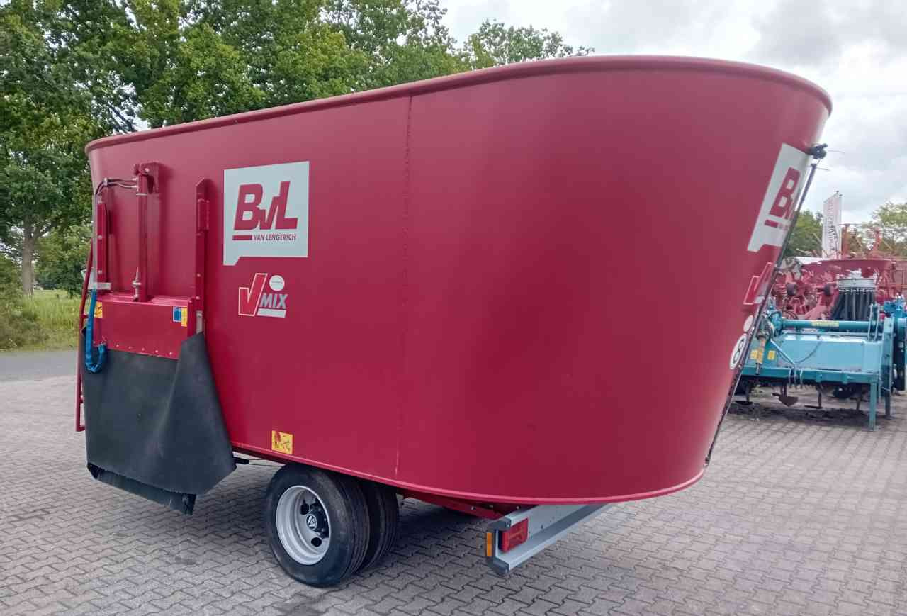 BVL V-Mix Plus 22-2S Voermengwagen Voermachines - Кормораздатчик: фото 3 BVL V-Mix Plus 22-2S Voermengwagen Voermachines - Кормораздатчик: фото 3