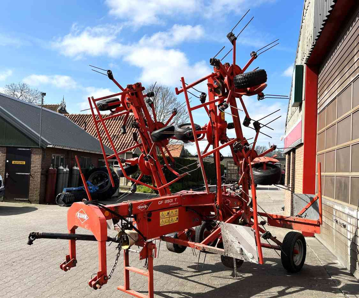 Kuhn GF 8501T Tedder Schudder Kreiselheuer weidebouwmachines - Сеноворошилка: фото 3 Kuhn GF 8501T Tedder Schudder Kreiselheuer weidebouwmachines - Сеноворошилка: фото 3