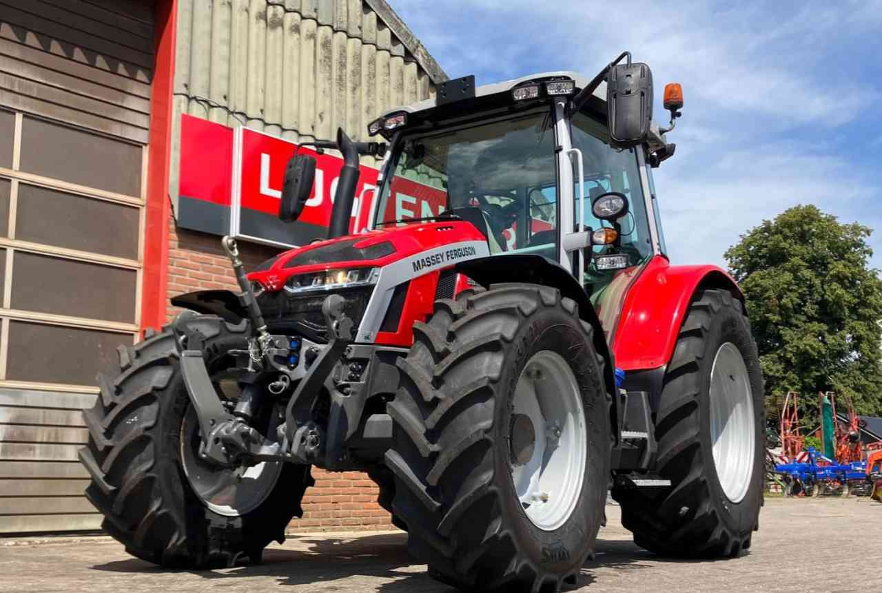Massey Ferguson 5S.125 Dyna-4 *Verkocht/sold* - Трактор: фото 3 Massey Ferguson 5S.125 Dyna-4 *Verkocht/sold* - Трактор: фото 3