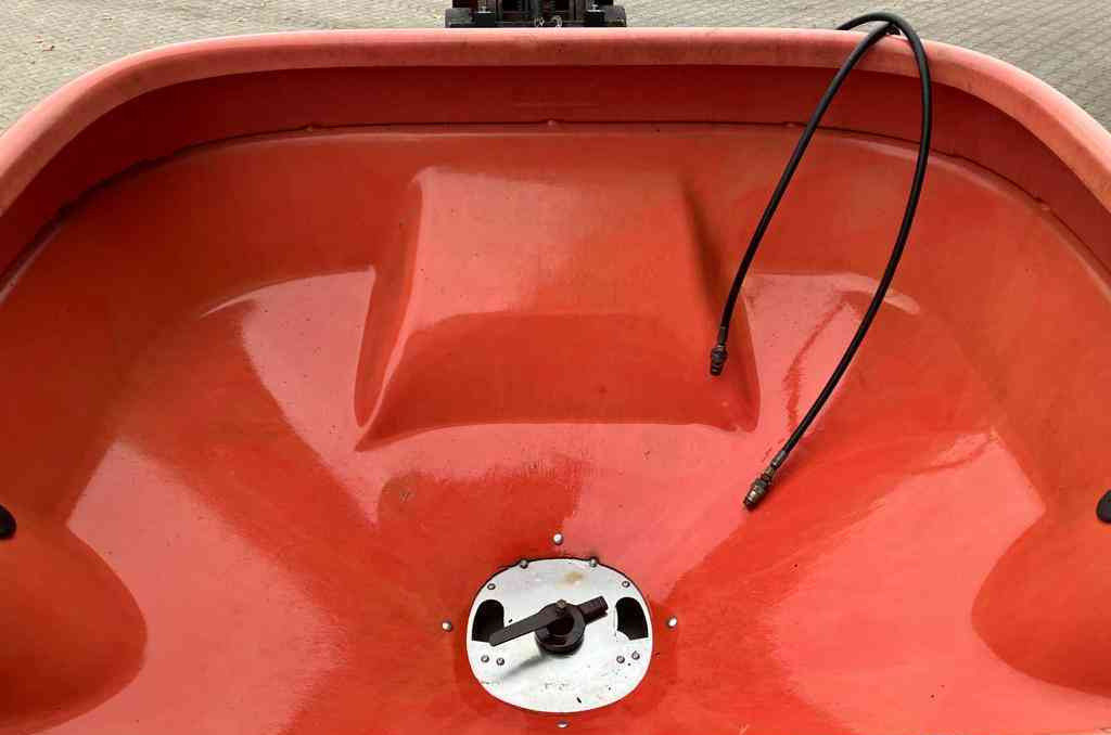 Trioliet TST Kunstmeststrooier mestverwerking - Разбрасыватель удобрений: фото 5 Trioliet TST Kunstmeststrooier mestverwerking - Разбрасыватель удобрений: фото 5