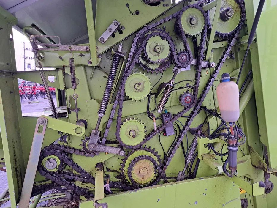 Claas 250 RC Uniwrap - Пресс-подборщик рулонный: фото 5 Claas 250 RC Uniwrap - Пресс-подборщик рулонный: фото 5