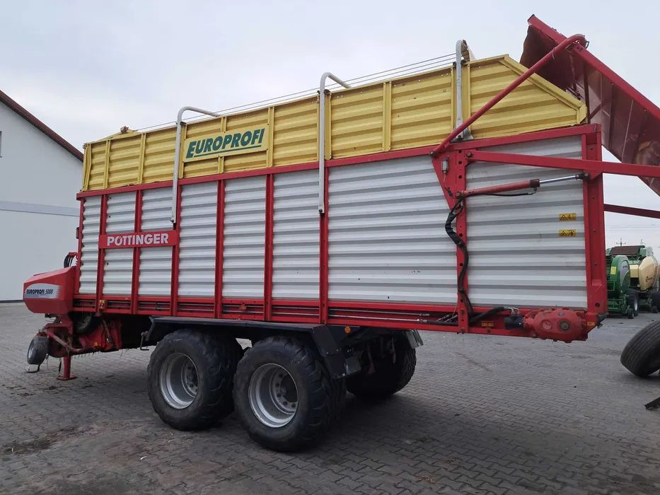 Przyczepa samozbierająca Pottinger Europrofi 5000 - Самозагружающийся прицеп: фото 3 Przyczepa samozbierająca Pottinger Europrofi 5000 - Самозагружающийся прицеп: фото 3