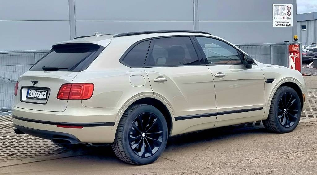 Bentley BENTAYGA 6.0 W12 - Легковой автомобиль: фото 5 Bentley BENTAYGA 6.0 W12 - Легковой автомобиль: фото 5