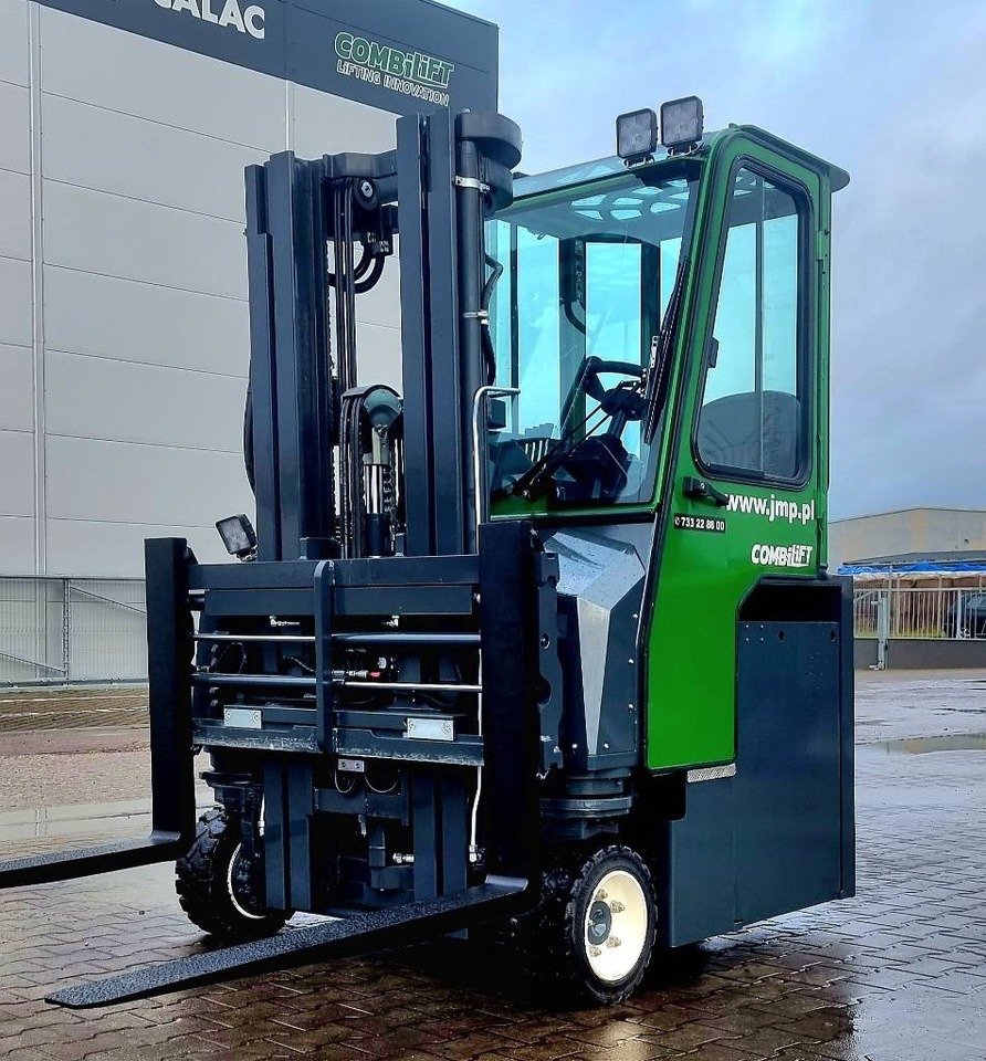 Combilift CBE 2500 - Четырехсторонний погрузчик: фото 2 Combilift CBE 2500 - Четырехсторонний погрузчик: фото 2