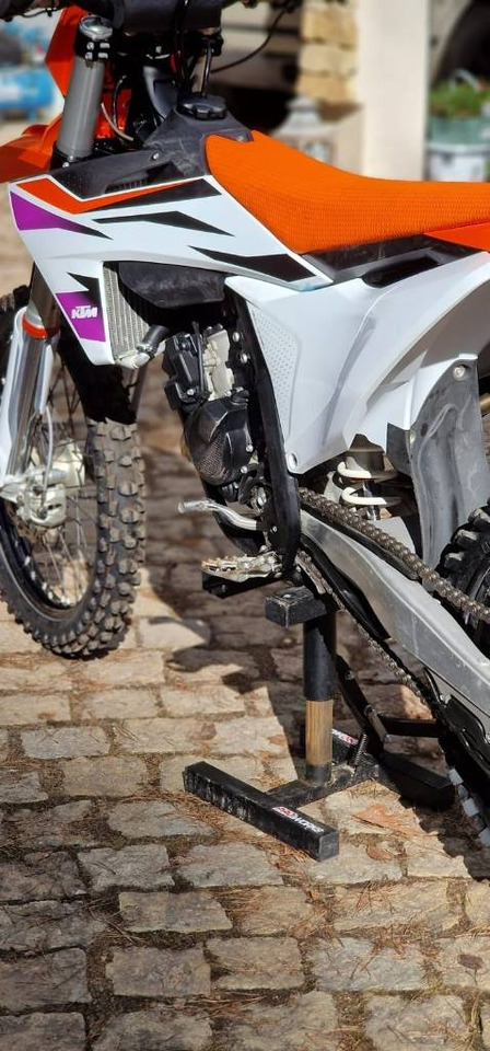 Мотоцикл KTM SX 125 2024: фото 8