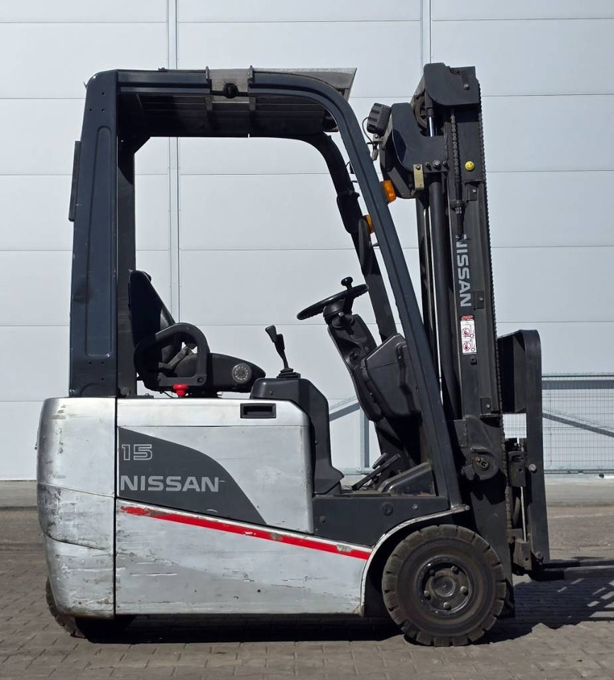 Nissan 1N1L 15Q - Электропогрузчик: фото 2 Nissan 1N1L 15Q - Электропогрузчик: фото 2