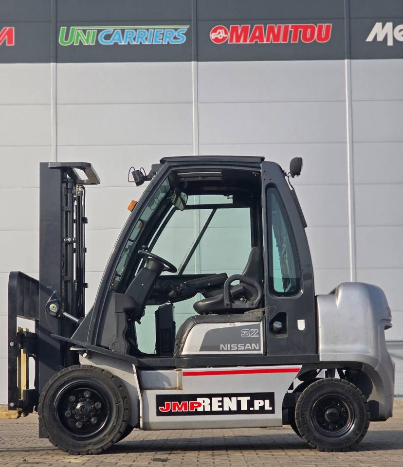 Nissan FGD02 A 32 Q - Газовый погрузчик: фото 4 Nissan FGD02 A 32 Q - Газовый погрузчик: фото 4