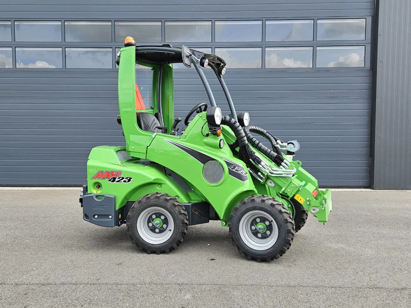 Avant 423 TDL+ Mini-shovel - Гусеничный мини-погрузчик: фото 2 Avant 423 TDL+ Mini-shovel - Гусеничный мини-погрузчик: фото 2