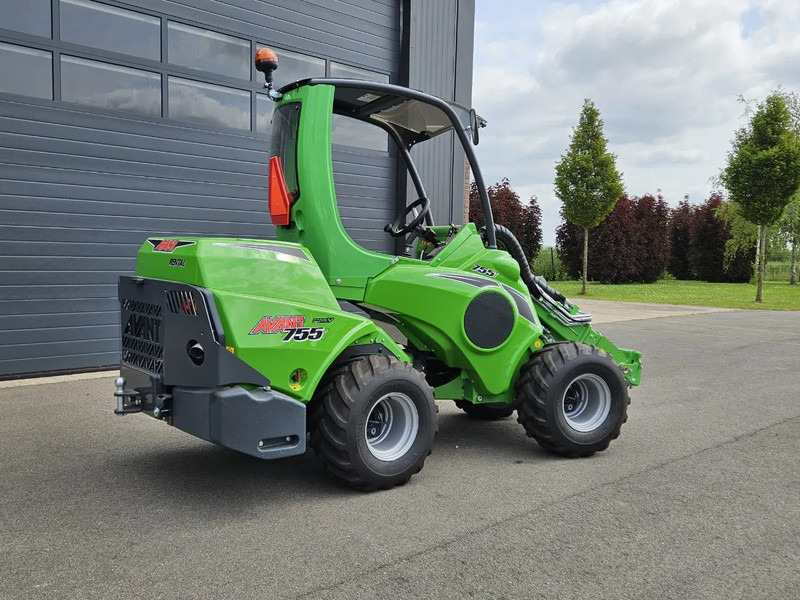 Avant 755i Rental mini-shovel - Гусеничный мини-погрузчик: фото 4 Avant 755i Rental mini-shovel - Гусеничный мини-погрузчик: фото 4