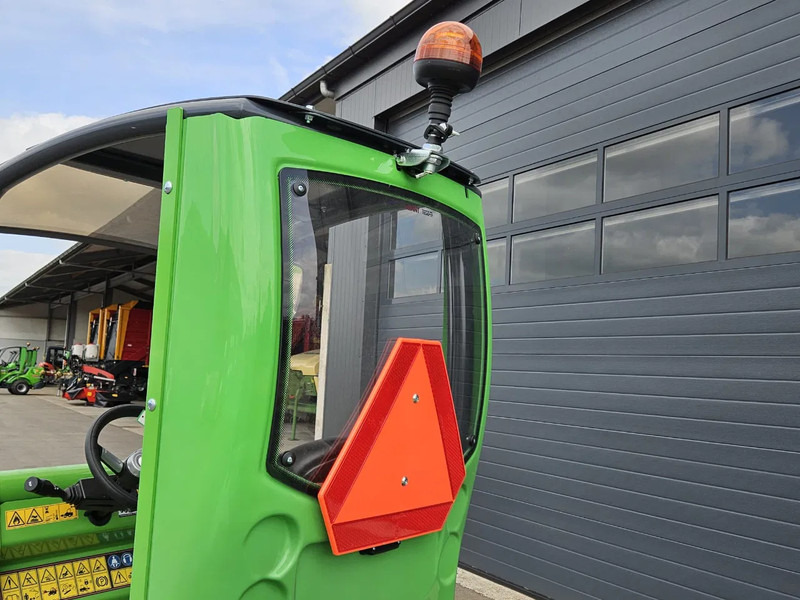 Гусеничный мини-погрузчик Avant 755i Rental mini-shovel: фото 16 Гусеничный мини-погрузчик Avant 755i Rental mini-shovel: фото 16