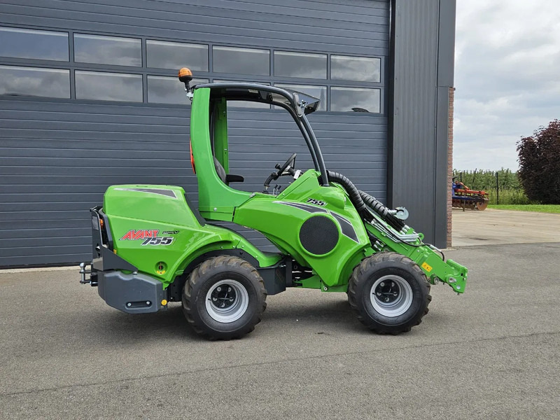 Avant 755i Rental mini-shovel - Гусеничный мини-погрузчик: фото 3 Avant 755i Rental mini-shovel - Гусеничный мини-погрузчик: фото 3