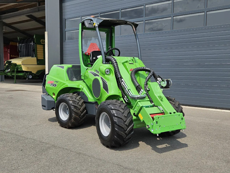 Avant 755i Rental mini-shovel - Гусеничный мини-погрузчик: фото 1 Avant 755i Rental mini-shovel - Гусеничный мини-погрузчик: фото 1