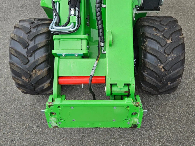 Гусеничный мини-погрузчик Avant 755i TDL+ mini-shovel: фото 12 Гусеничный мини-погрузчик Avant 755i TDL+ mini-shovel: фото 12