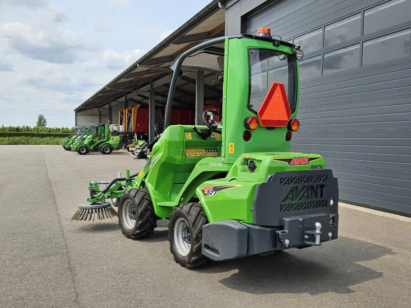 Avant E527 Rental mini-shovel - Гусеничный мини-погрузчик: фото 5 Avant E527 Rental mini-shovel - Гусеничный мини-погрузчик: фото 5