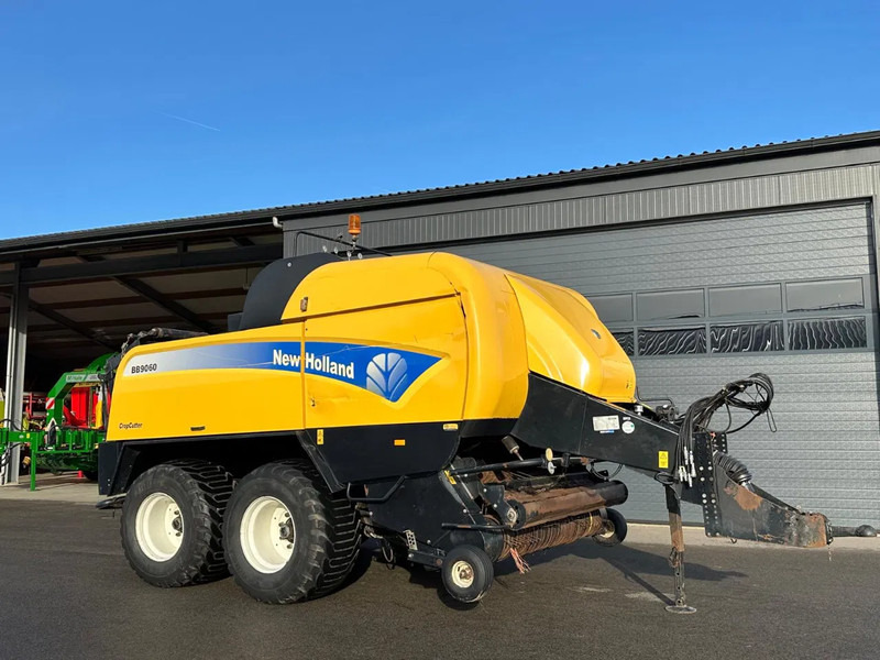 New Holland BB9060 CropCutter - Сельскохозяйственная техника: фото 1 New Holland BB9060 CropCutter - Сельскохозяйственная техника: фото 1