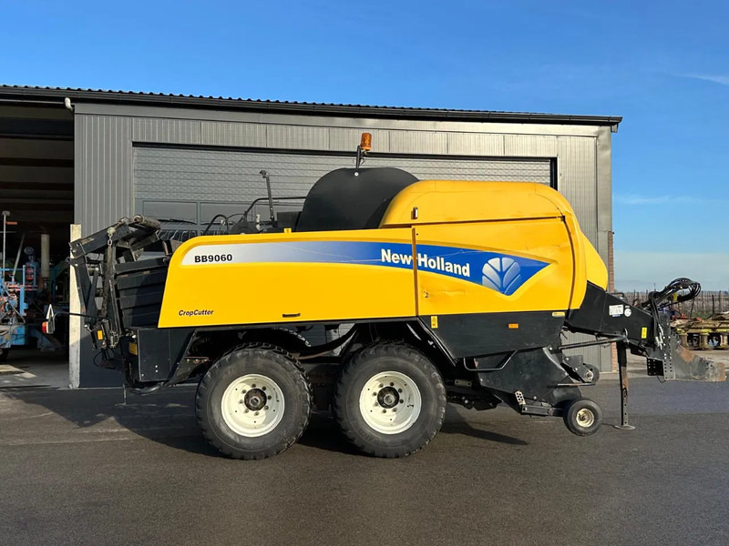 New Holland BB9060 CropCutter - Сельскохозяйственная техника: фото 2 New Holland BB9060 CropCutter - Сельскохозяйственная техника: фото 2
