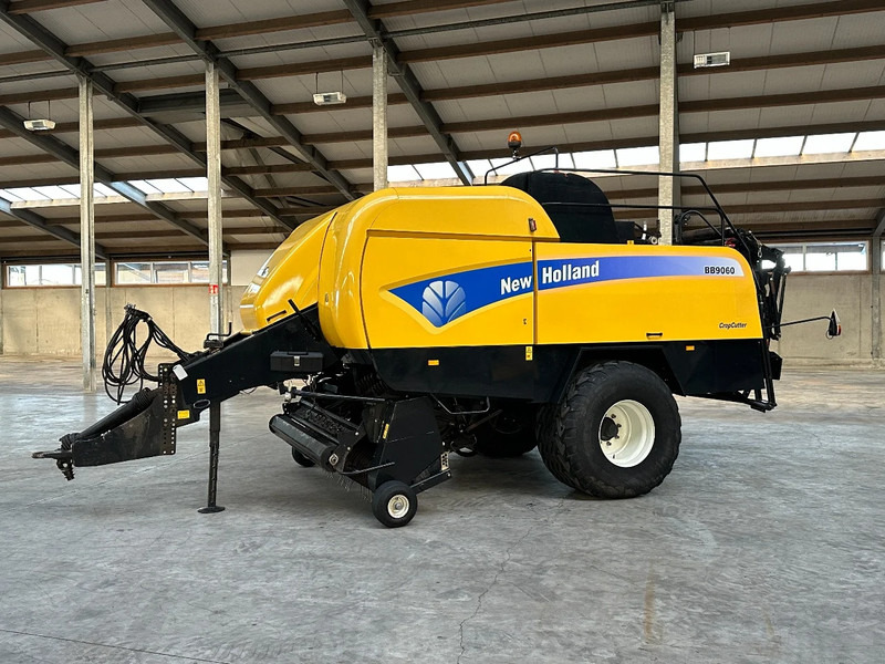 New Holland BB9060 Cropcutter - Сельскохозяйственная техника: фото 2 New Holland BB9060 Cropcutter - Сельскохозяйственная техника: фото 2