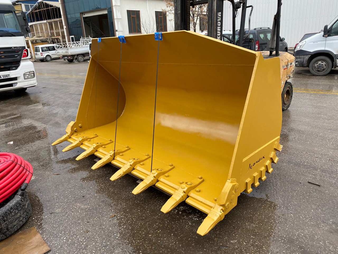 CAT 950 - Ковш для погрузчика для Погрузчиков: фото 1 CAT 950 - Ковш для погрузчика для Погрузчиков: фото 1