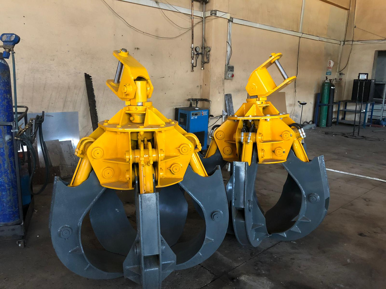 JCB - Грейфер для Строительной техники: фото 1 JCB - Грейфер для Строительной техники: фото 1