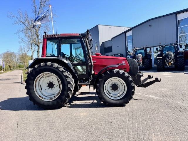 Трактор Valtra 6400, Luchtremmen, Fronthef, Frontaftakas: фото 15