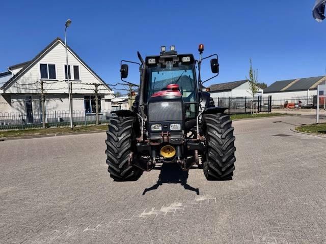 Трактор Valtra 6400, Luchtremmen, Fronthef, Frontaftakas: фото 7